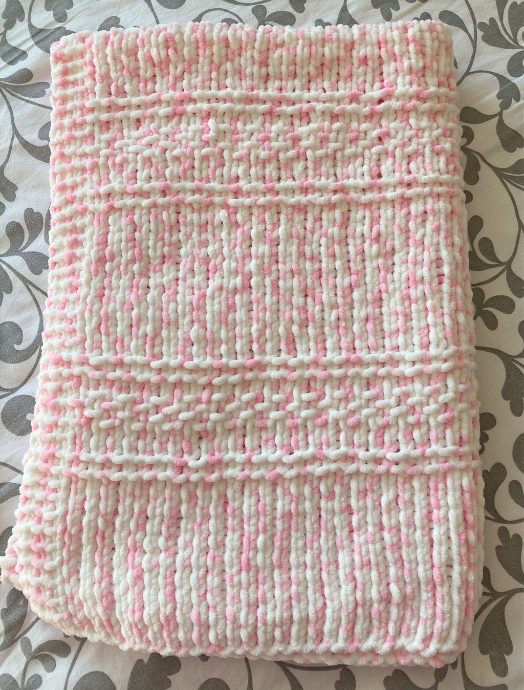 Knitting pattern ~ Lightweight Chunky Baby Blanket ~ Easy Design ~ ENGLISH ~ PDF Download
