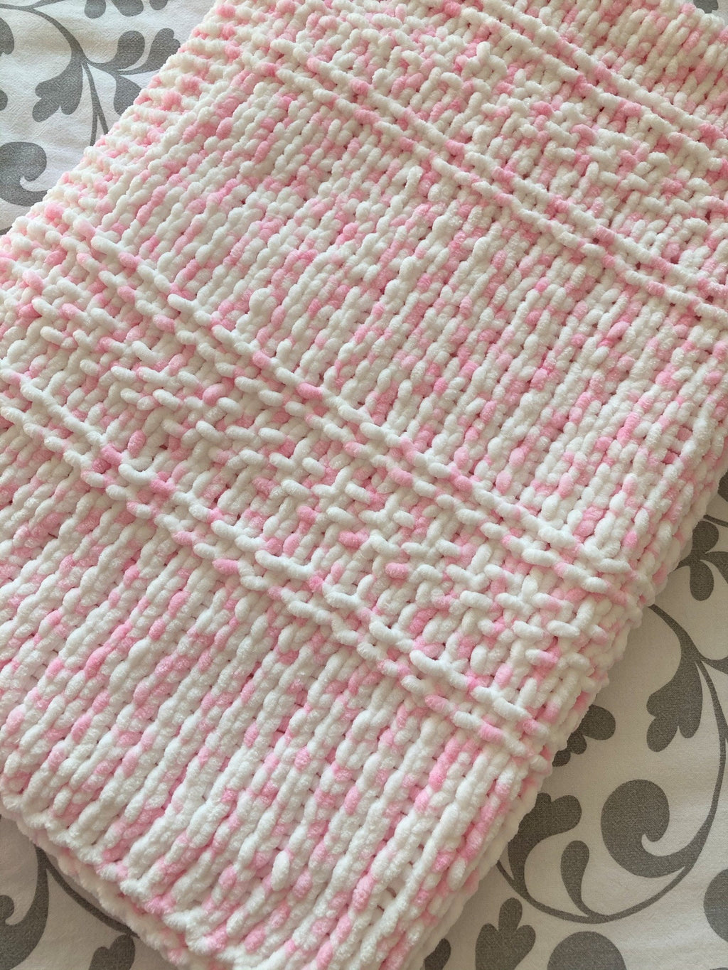 Knitting pattern ~ Lightweight Chunky Baby Blanket ~ Easy Design ~ ENGLISH ~ PDF Download