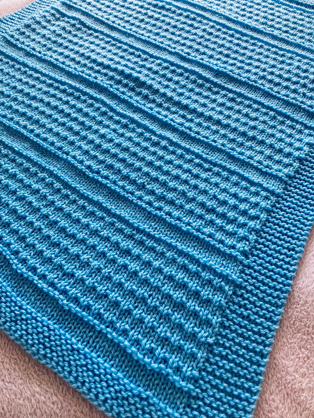 Knitting pattern ~ Idris Baby Blanket in Aran or DK ~ Perfect for beginners ~ ENGLISH ~ PDF Download