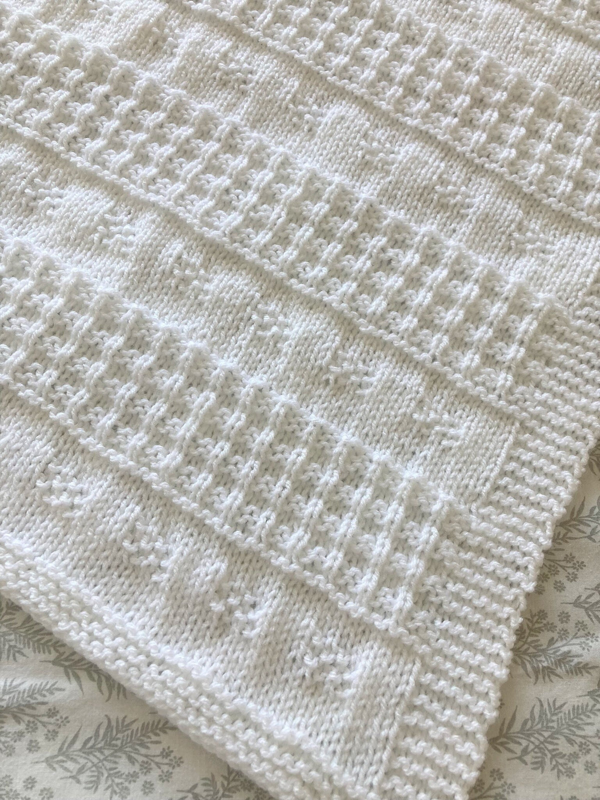 Knitting Pattern ~ Rosabel Baby Blanket in DK  ~ ENGLISH ~ PDF Download