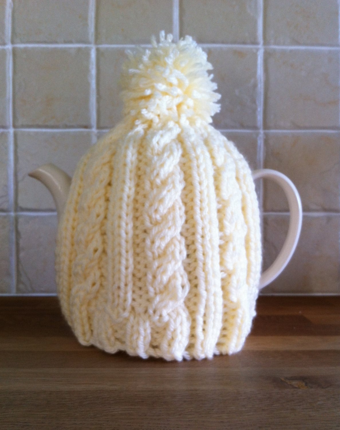 Knitting pattern ~ Easy Cable Tea Cosy  ~ ENGLISH ~  PDF Download