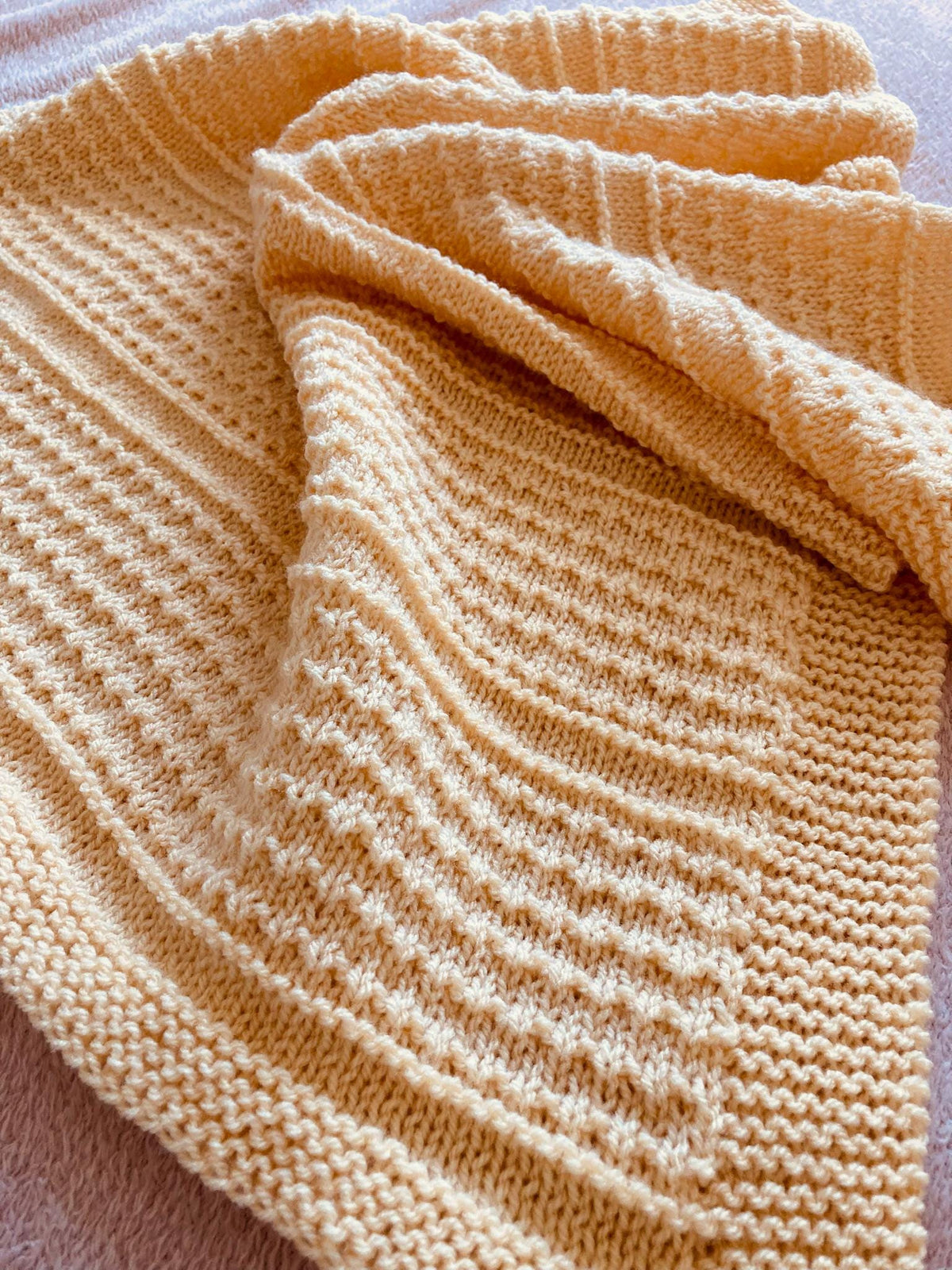 Knitting pattern ~ Idris Baby Blanket in Aran or DK ~ Perfect for beginners ~ ENGLISH ~ PDF Download