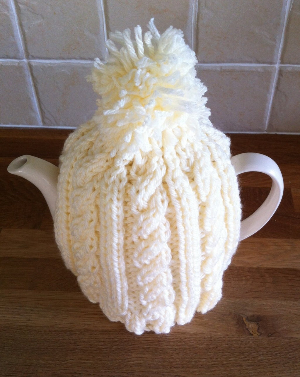 Knitting pattern ~ Easy Cable Tea Cosy  ~ ENGLISH ~  PDF Download