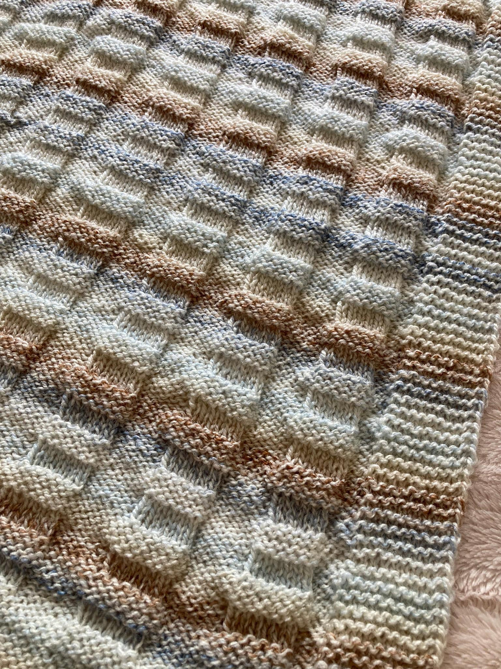Knitting Pattern ~ Reversible Baby Blanket in DK yarn ~ Simple Pattern. ~ ENGLISH ~ PDF Download