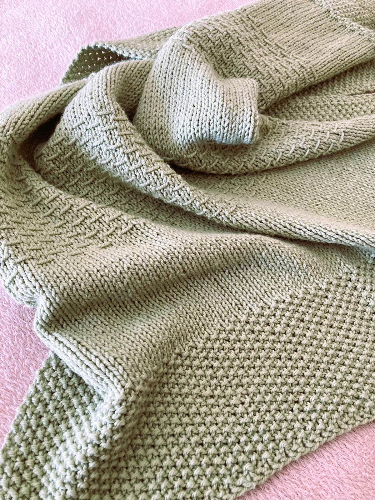 Knitting pattern ~ Scilla Baby Blanket in Aran or DK ~ ENGLISH ~ PDF Download