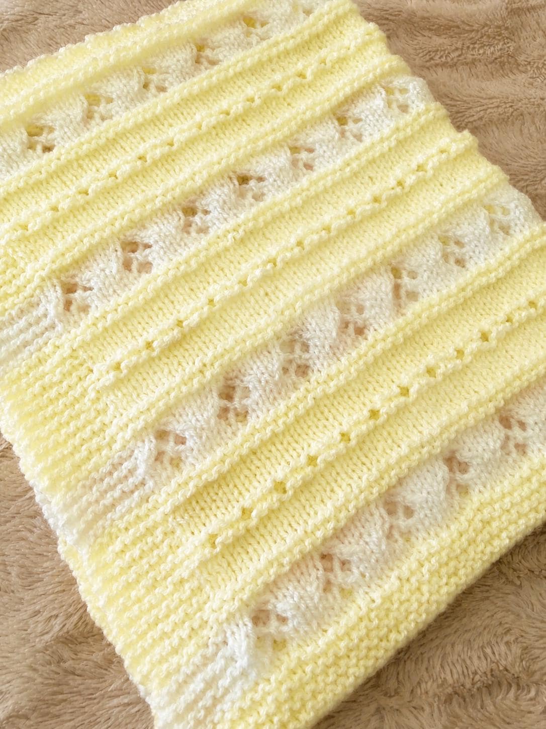 Knitting pattern ~ Alana Baby Blanket in DK Yarn ~ ENGLISH ~ PDF Download