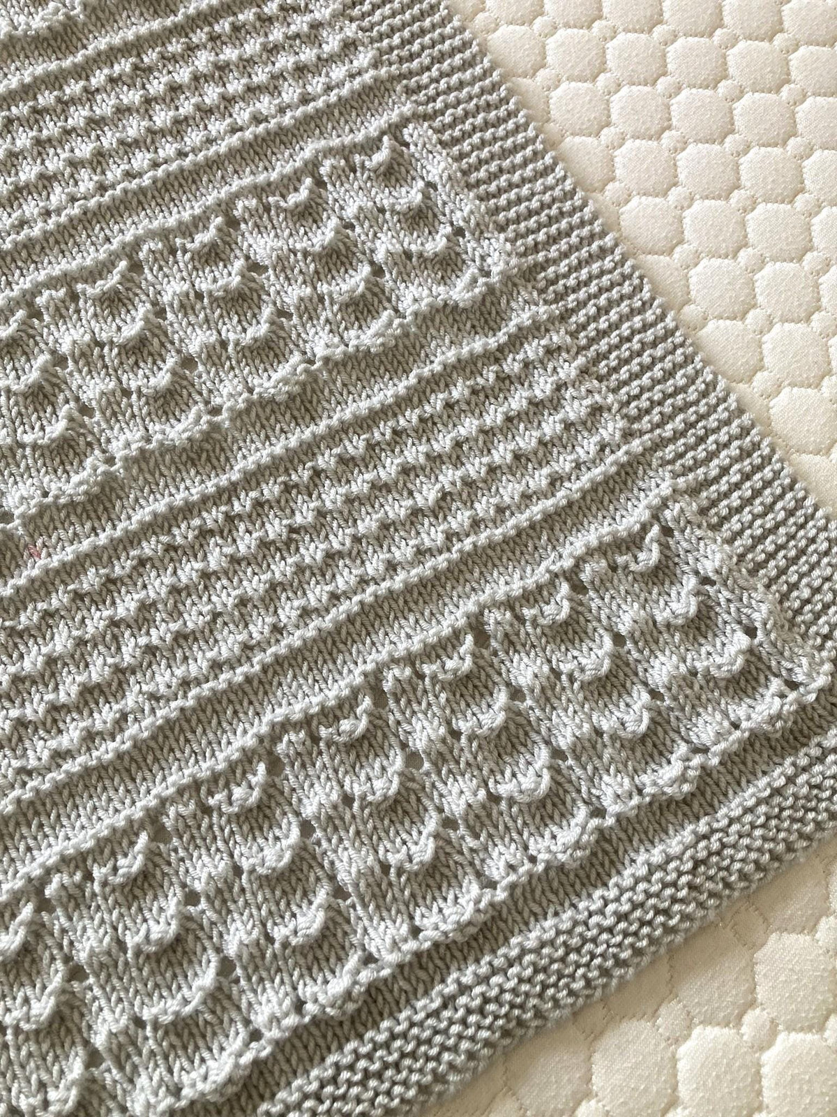 Knitting Pattern ~ Seren Baby Blanket  ~  ENGLISH ~ PDF Download