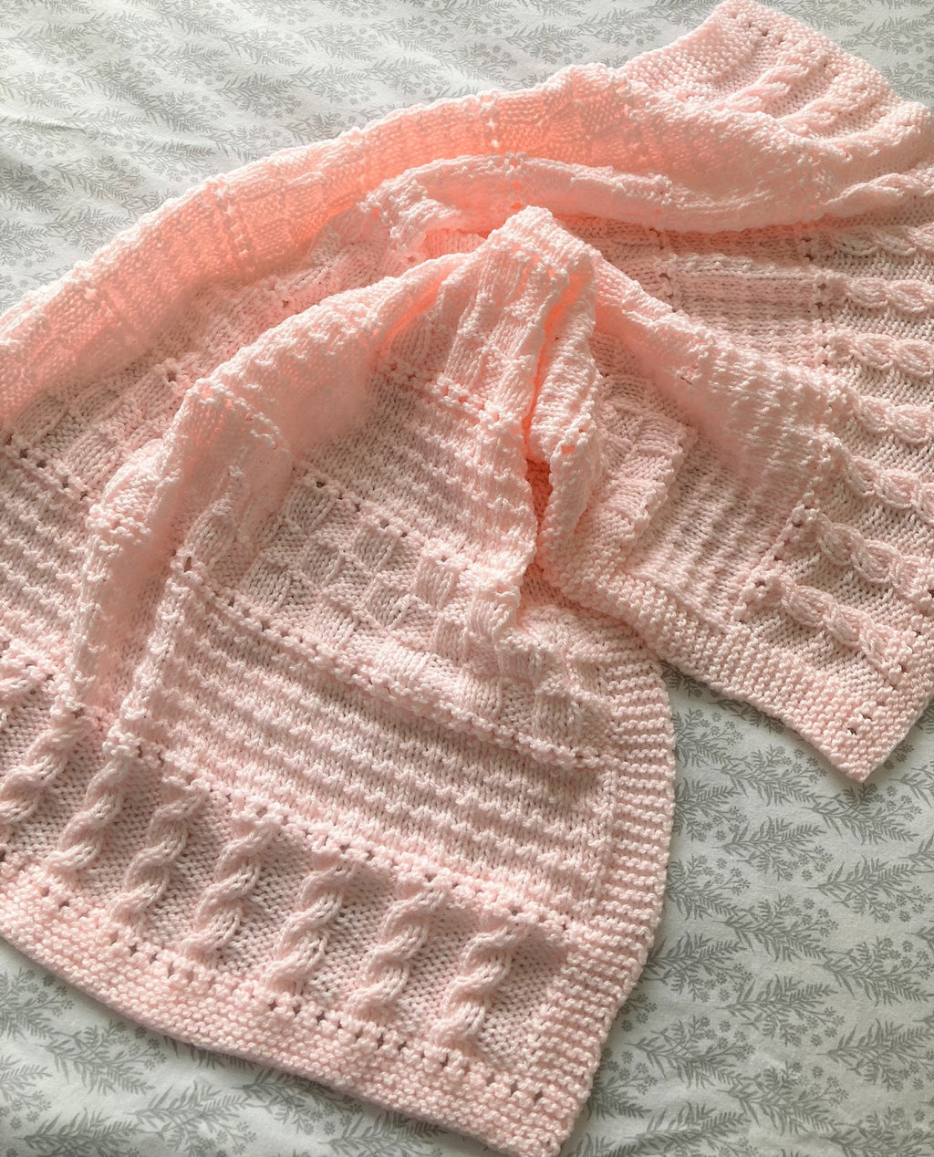 Knitting pattern ~ Avril Baby Blanket in DK Yarn ~ ENGLISH ~ PDF Download