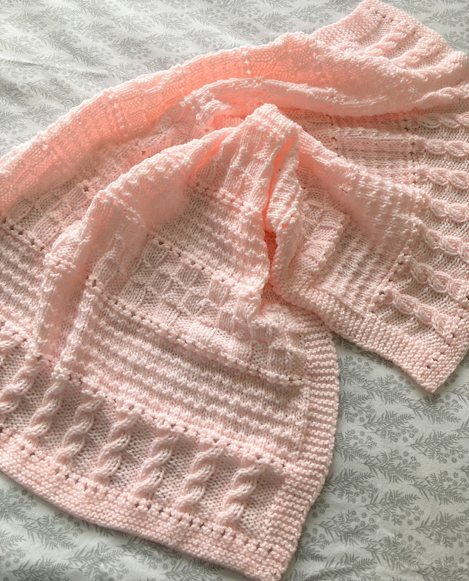 Knitting pattern ~ Avril Baby Blanket in DK Yarn ~ ENGLISH ~ PDF Download