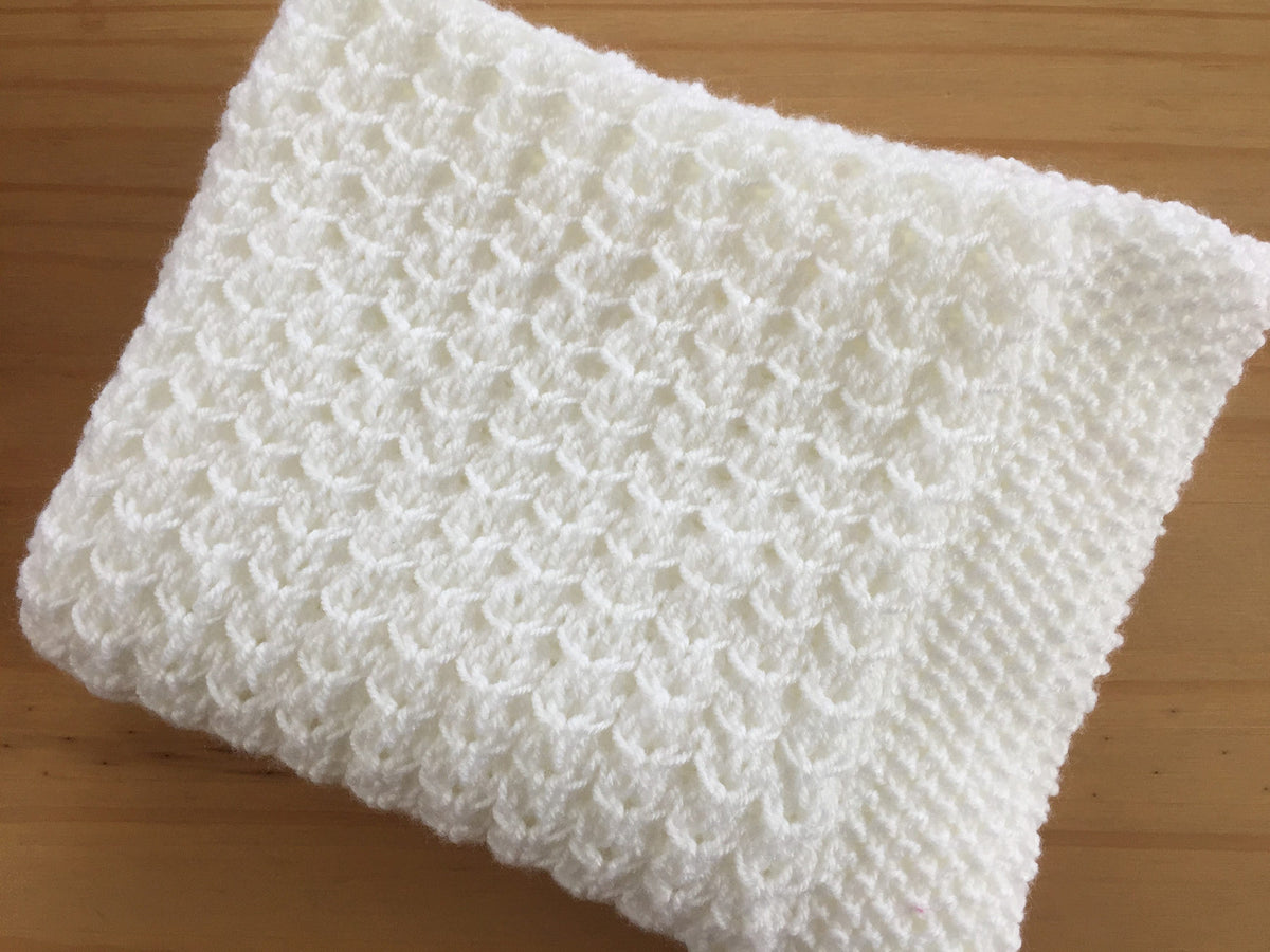 Knitting pattern ~ Dainty Hearts Baby Blanket ~  ENGLISH ~ PDF Download