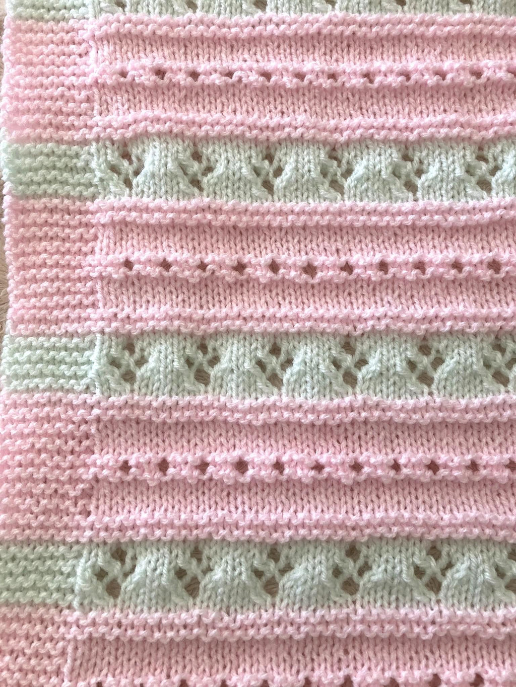 Knitting pattern ~ Alana Baby Blanket in DK Yarn ~ ENGLISH ~ PDF Download