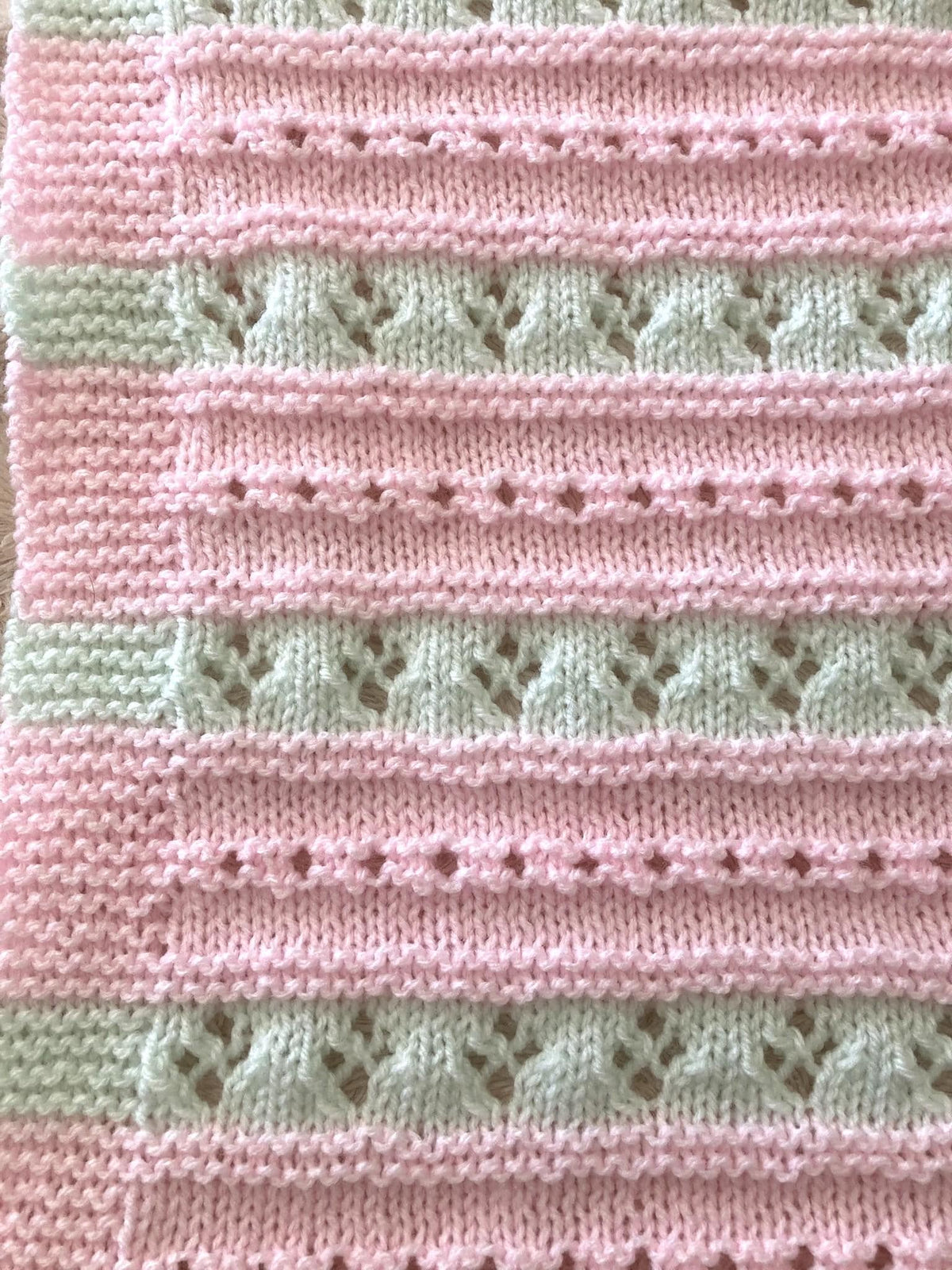 Knitting pattern ~ Alana Baby Blanket in DK Yarn ~ ENGLISH ~ PDF Download