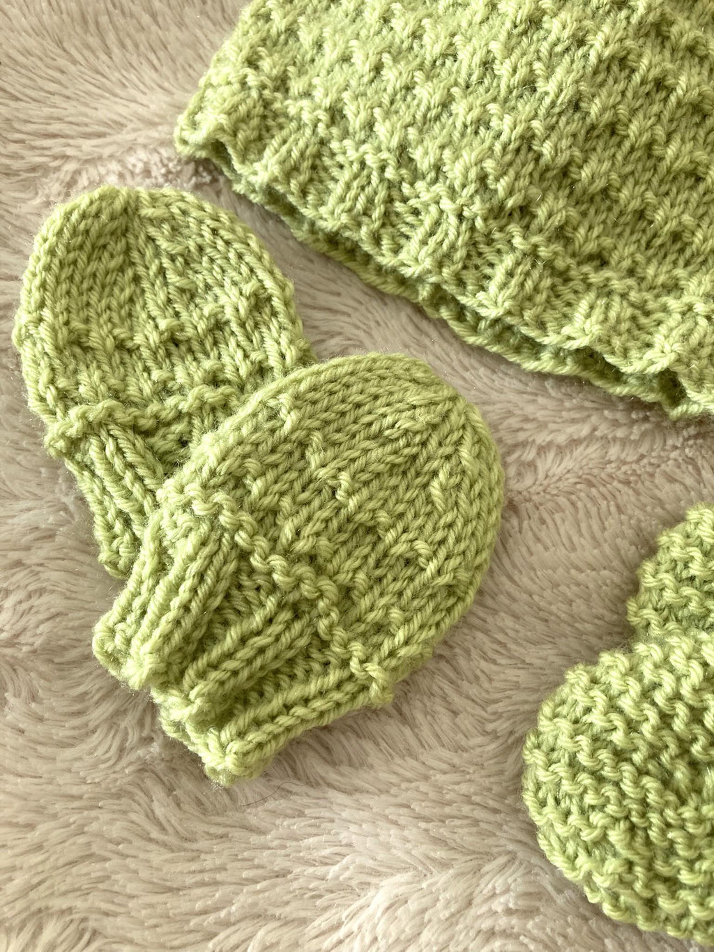 Knitting pattern ~ Idris New Baby Set /  Hat , Mittens and Bootees ~ ENGLISH ~ PDF Download