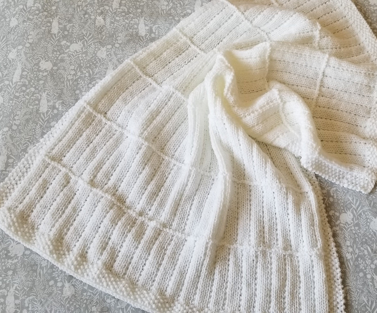 Knitting Pattern ~ Tyra Baby Blanket in DK ~ ENGLISH ~  PDF Download