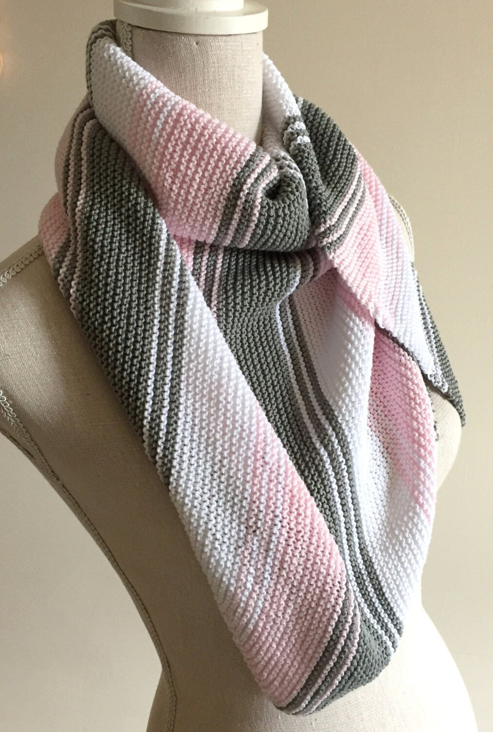 Knitting pattern ~ Effortless Colour Block Shawl ~ ENGLISH ~  PDF Download