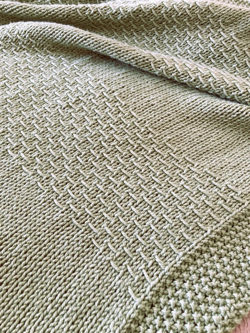 Knitting pattern ~ Scilla Baby Blanket in Aran or DK ~ ENGLISH ~ PDF Download