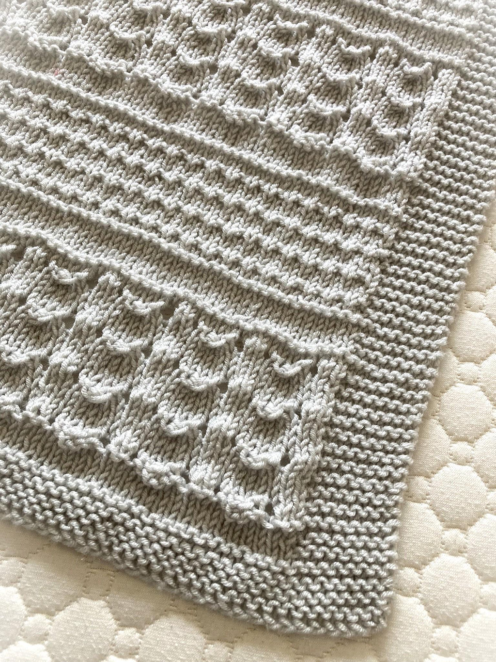 Knitting Pattern ~ Seren Baby Blanket  ~  ENGLISH ~ PDF Download