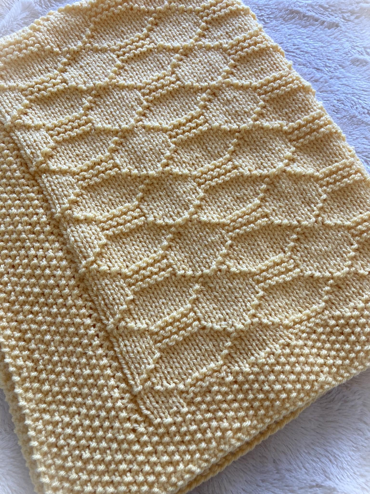Knitting pattern ~ Shapes Baby Blanket in DK Yarn ~ ENGLISH ~  PDF Download