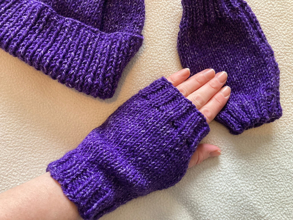 Knitting pattern ~Hat and Wrist warmers ~ Easy Knit ~ Two styles of hat ~  ENGLISH ~  PDF Download