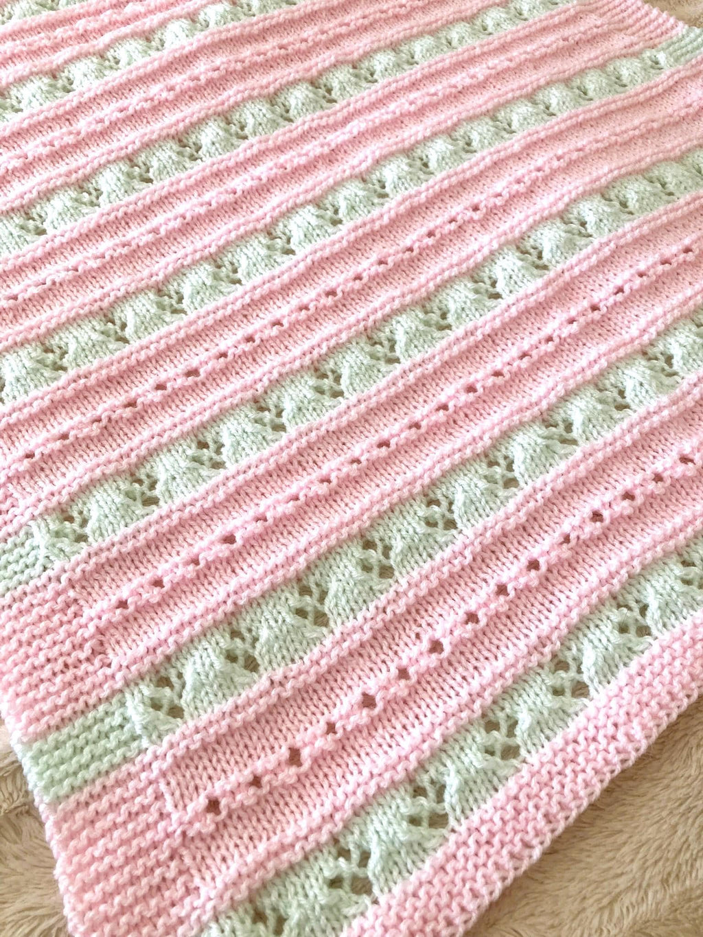 Knitting pattern ~ Alana Baby Blanket in DK Yarn ~ ENGLISH ~ PDF Download