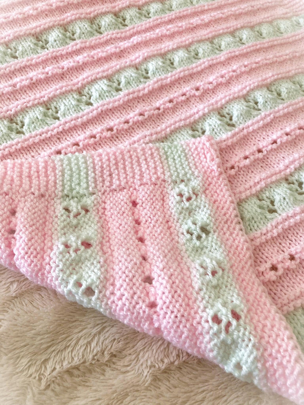 Knitting pattern ~ Alana Baby Blanket in DK Yarn ~ ENGLISH ~ PDF Download