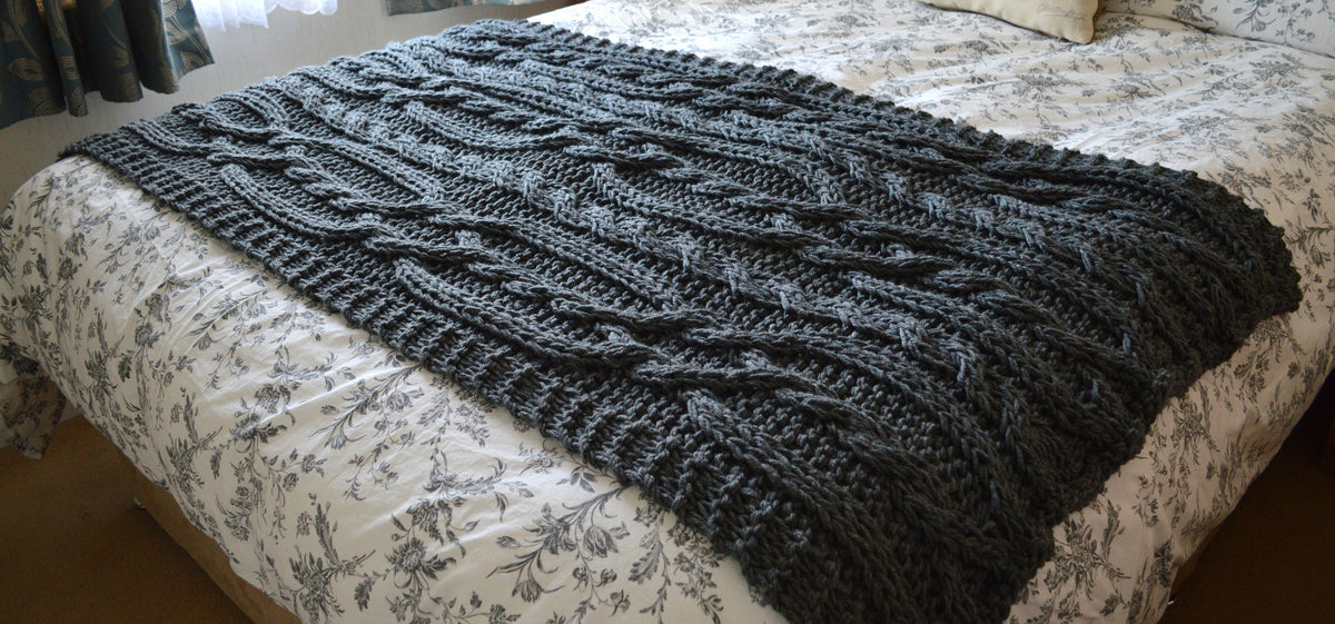 Knitting pattern ~ Snuggly Cable Blanket / Throw. ~ ENGLISH ~  PDF Download