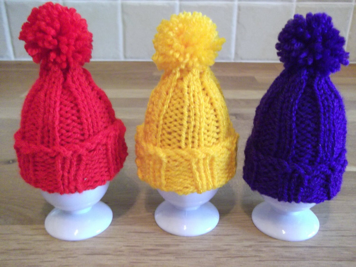 Knitting pattern ~ Tiny Pompom Hat ~ Easter Egg Cosy / Christmas Tree Ornament ~ ENGLISH  ~  PDF Download