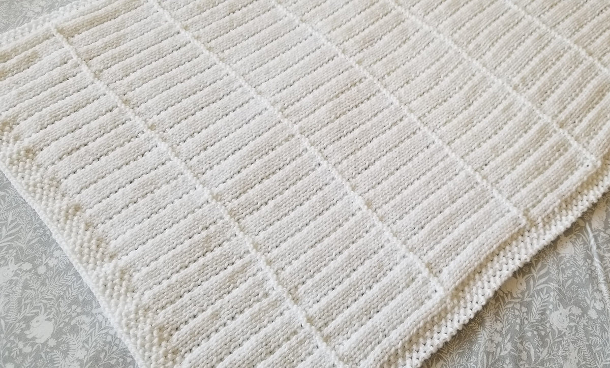Knitting Pattern ~ Tyra Baby Blanket in DK ~ ENGLISH ~  PDF Download