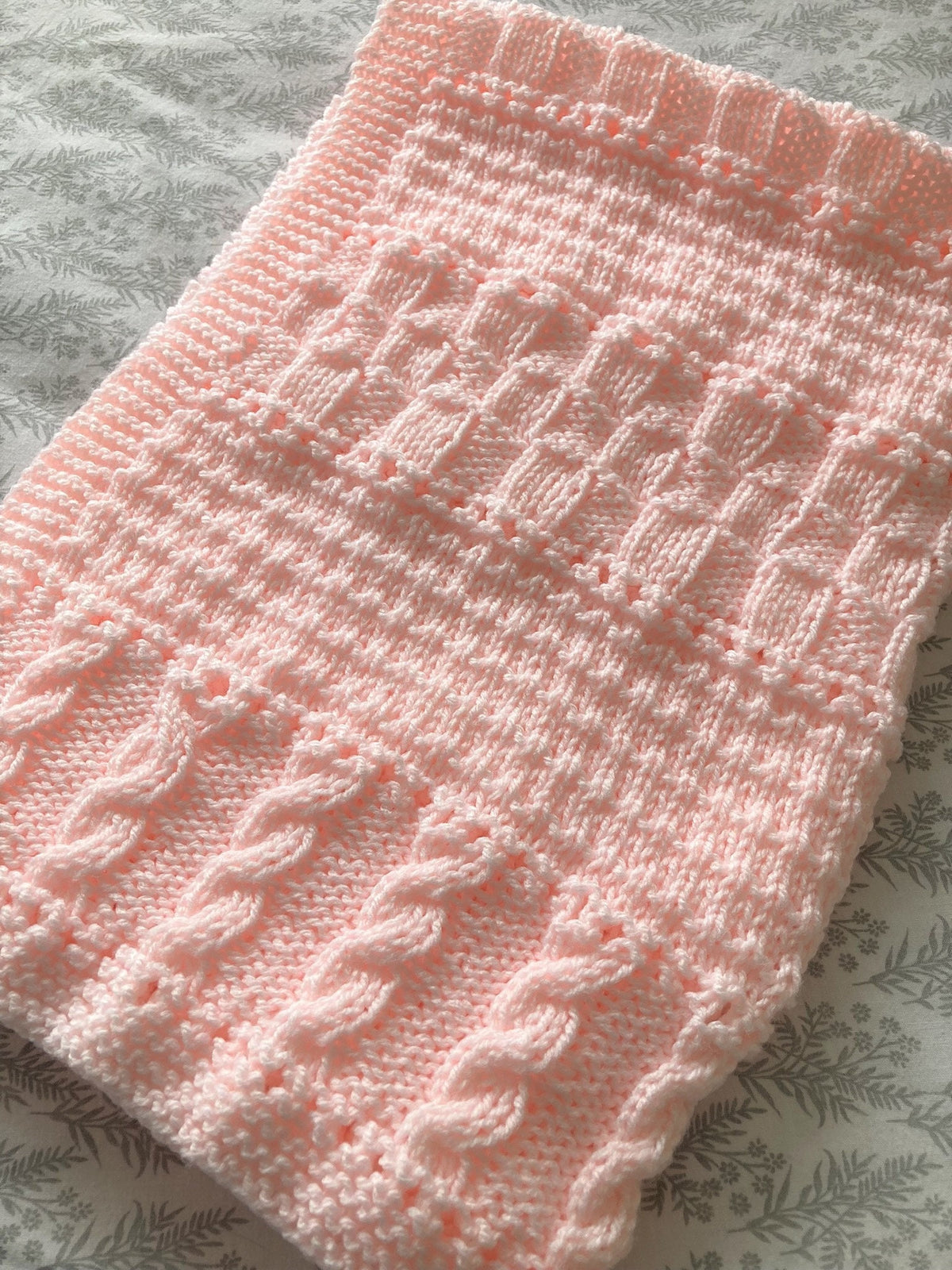 Knitting pattern ~ Avril Baby Blanket in DK Yarn ~ ENGLISH ~ PDF Download