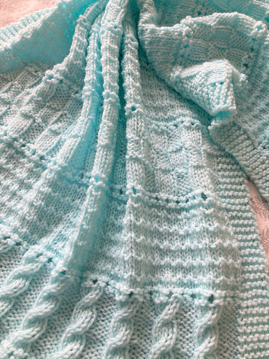 Knitting pattern ~ Avril Baby Blanket in DK Yarn ~ ENGLISH ~ PDF Download